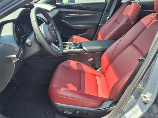 2025 Mazda Mazda3 Hatchback 2.5 S Carbon Edition