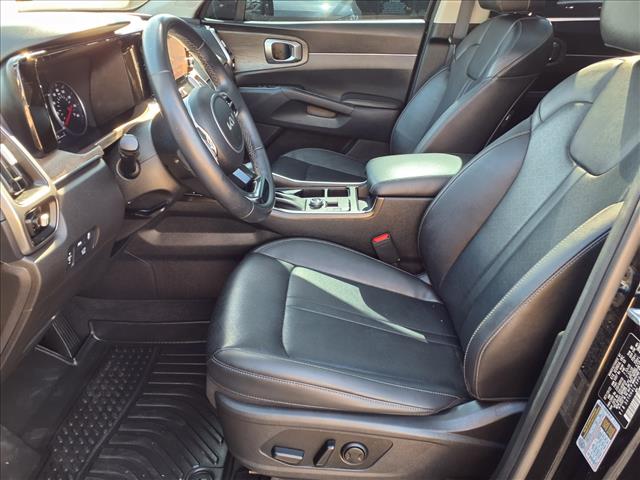 2023 Kia Sorento EX