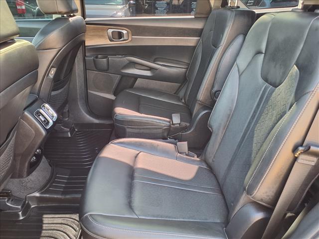 2023 Kia Sorento EX