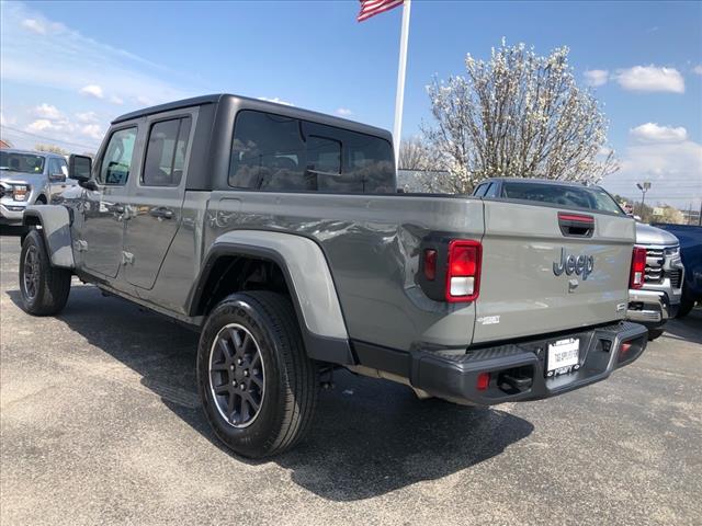 2023 Jeep Gladiator Overland