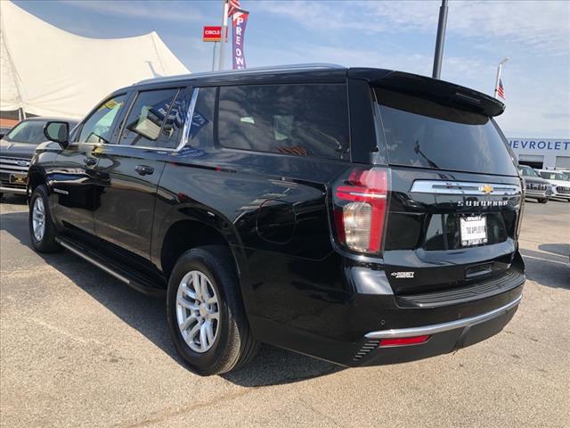 2023 Chevrolet Suburban LT