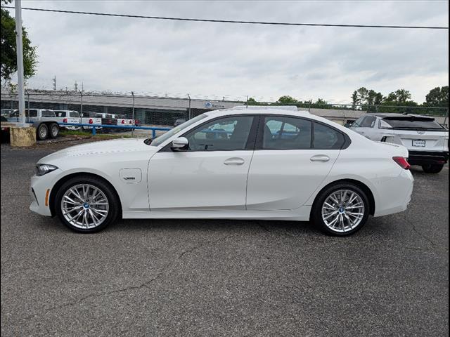 2023 BMW 3 Series 330e