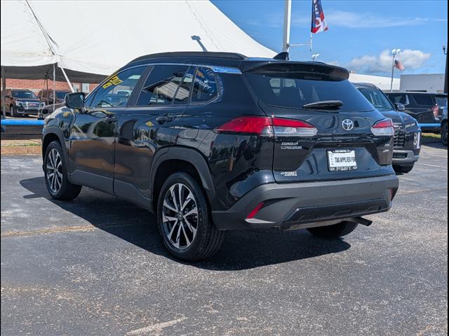 2024 Toyota Corolla Cross XLE