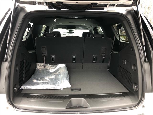 2025 Chevrolet Suburban LS