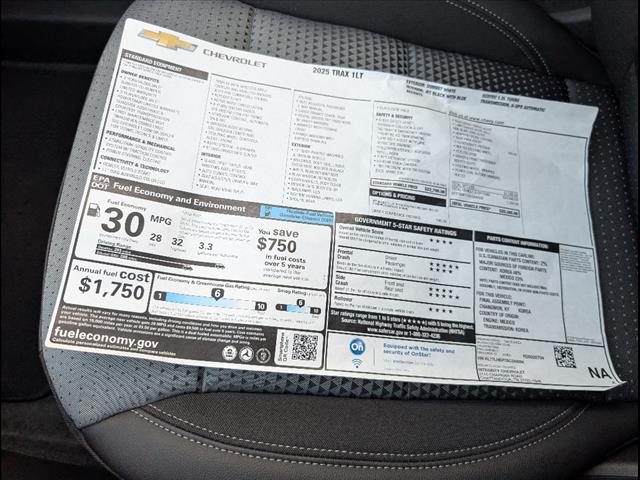 2025 Chevrolet Trax LT