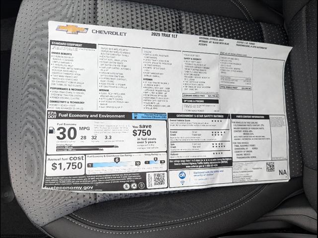 2025 Chevrolet Trax LT