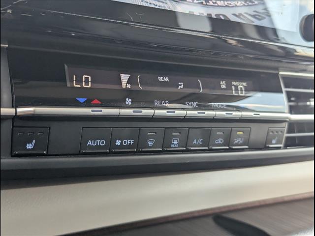 2023 Toyota Sienna XLE 8-Passenger