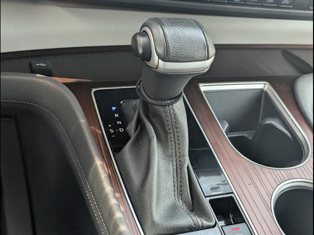 2023 Toyota Sienna XLE 8-Passenger
