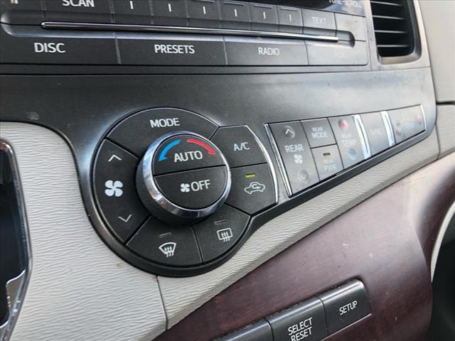 2013 Toyota Sienna XLE 8-Passenger