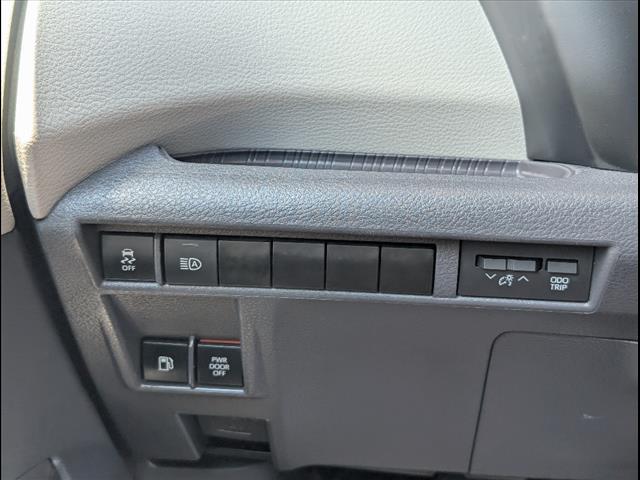 2023 Toyota Sienna XLE 8-Passenger