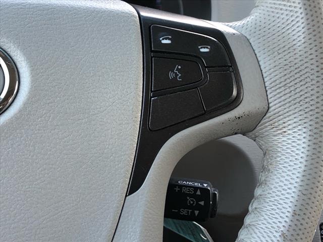 2013 Toyota Sienna XLE 8-Passenger