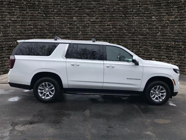 2025 Chevrolet Suburban LS