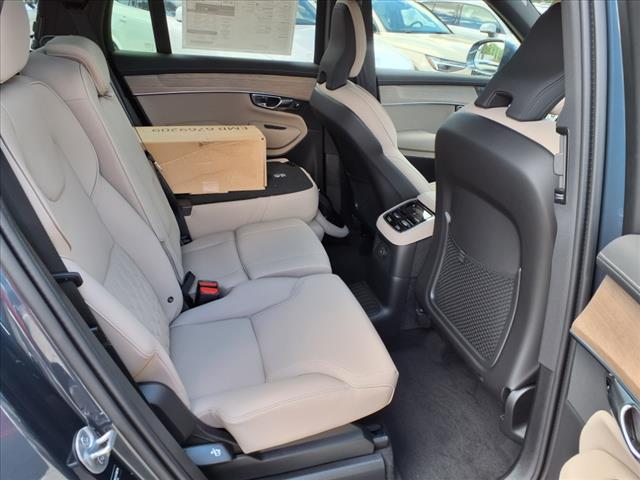 2025 Volvo XC90 T8 Plus Bright Theme 7P