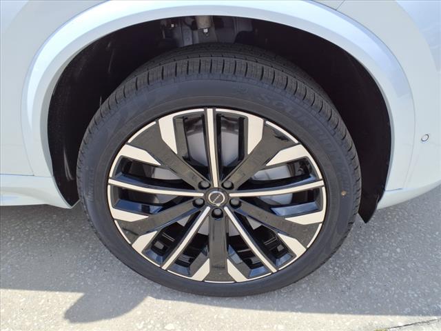 2025 Volvo XC90 T8 Ultra Bright Theme 7P