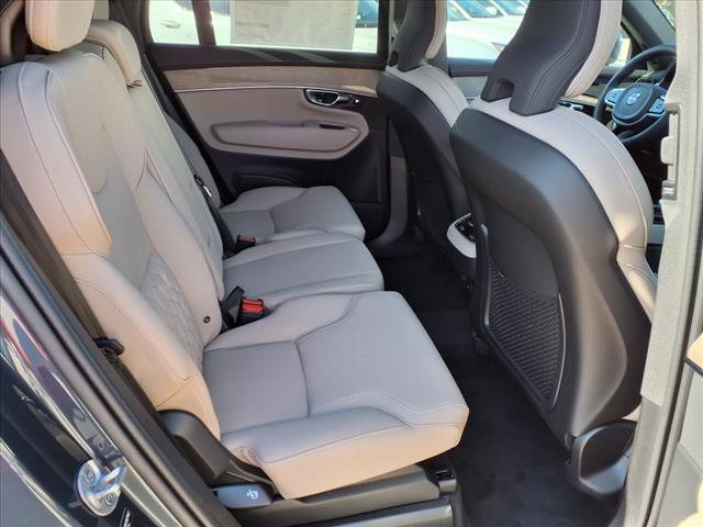 2025 Volvo XC90 B5 Core Bright Theme