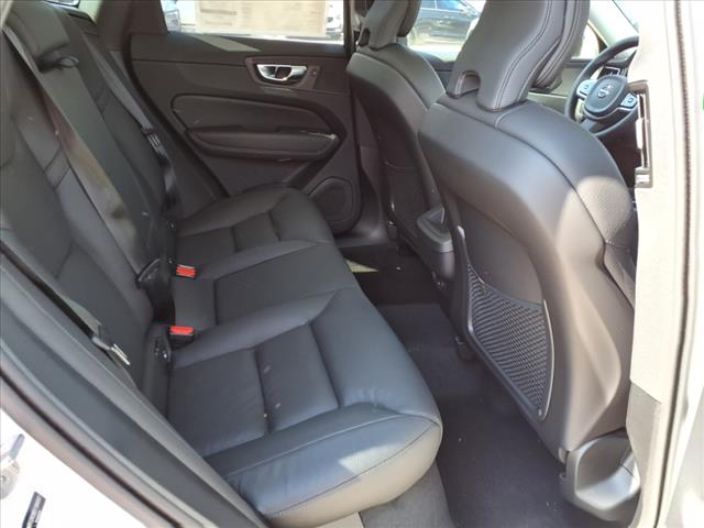 2025 Volvo XC60 B5 Plus Dark Theme