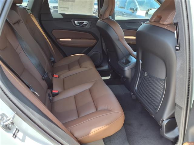 2025 Volvo XC60 B5 Plus Dark Theme