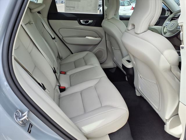 2025 Volvo XC60 B5 Plus Dark Theme