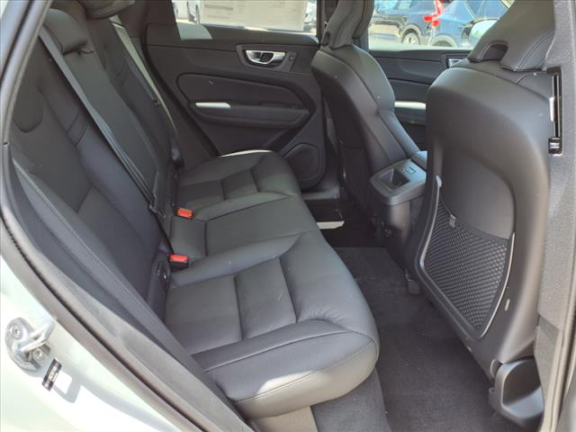 2025 Volvo XC60 B5 Plus Dark Theme