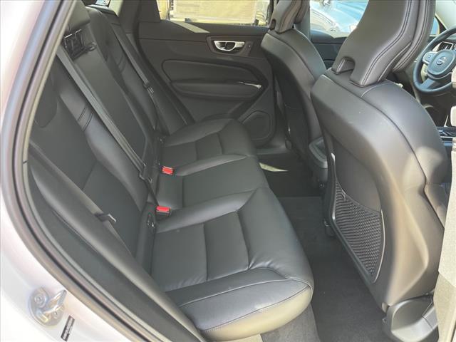 2025 Volvo XC60 B5 Core Dark Theme