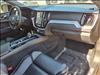 2022 Volvo XC60 B5 R-Design