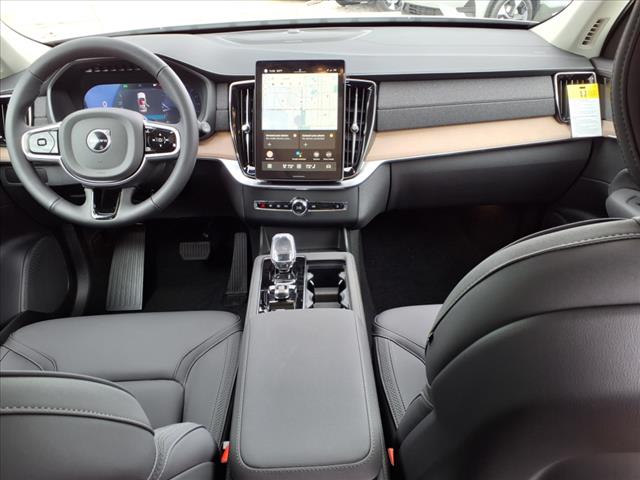 2025 Volvo XC90 B6 Plus Bright Theme 6P
