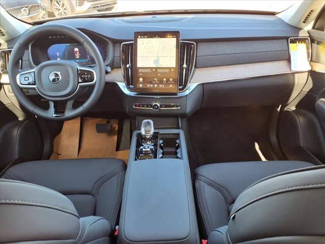 2025 Volvo XC90 B6 Plus Bright Theme 7P