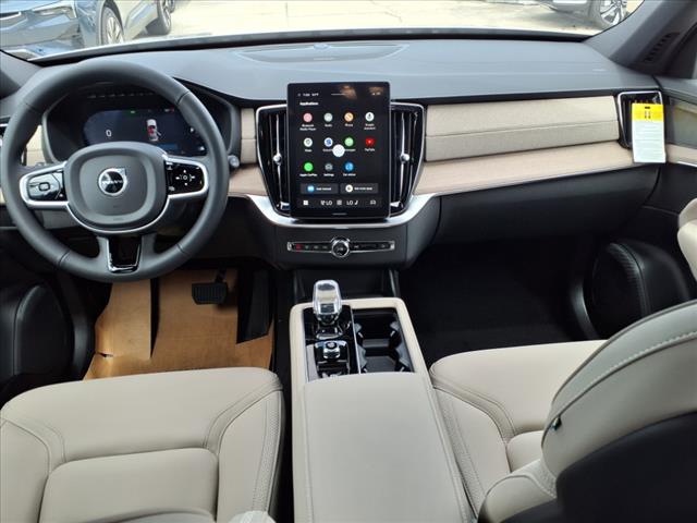 2025 Volvo XC90 B6 Plus Bright Theme 7P