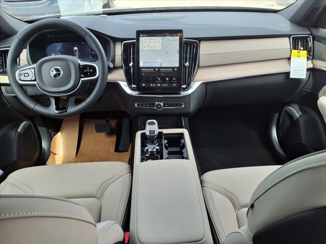 2026 Volvo XC90 B6 Plus Bright Theme 7P