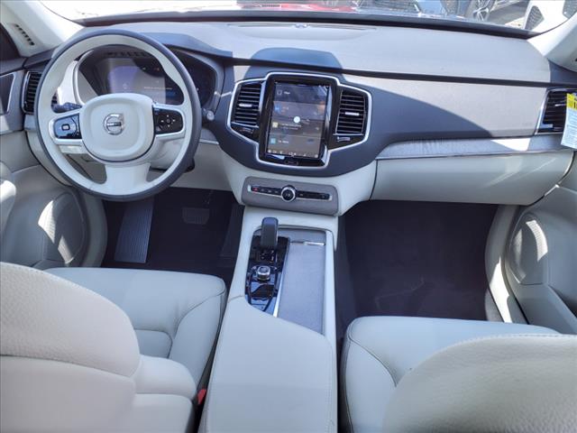 2025 Volvo XC90 B6 Plus Bright Theme 7P