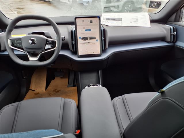 2025 Volvo EX30 Twin Plus