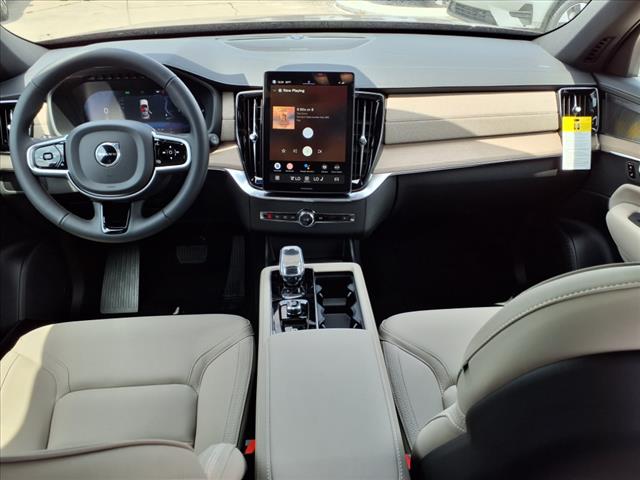 2025 Volvo XC90 T8 Plus Bright Theme 6P