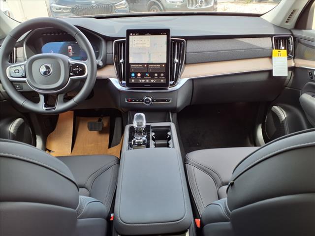 2025 Volvo XC90 T8 Plus Bright Theme 7P