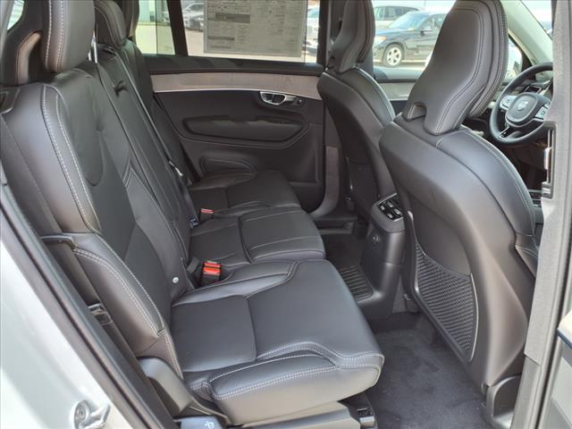 2025 Volvo XC90 T8 Ultra Bright Theme 7P