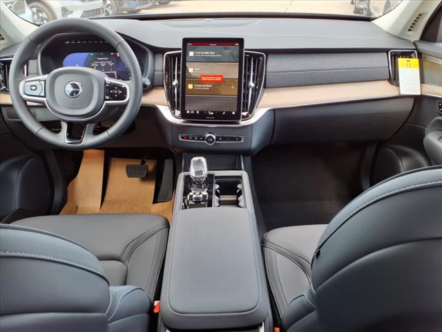 2025 Volvo XC90 B5 Plus Bright Theme 7P