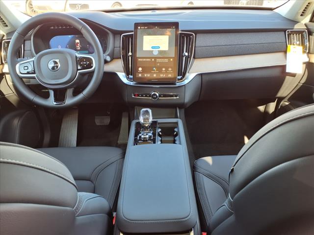 2025 Volvo XC90 B5 Plus Bright Theme 7P