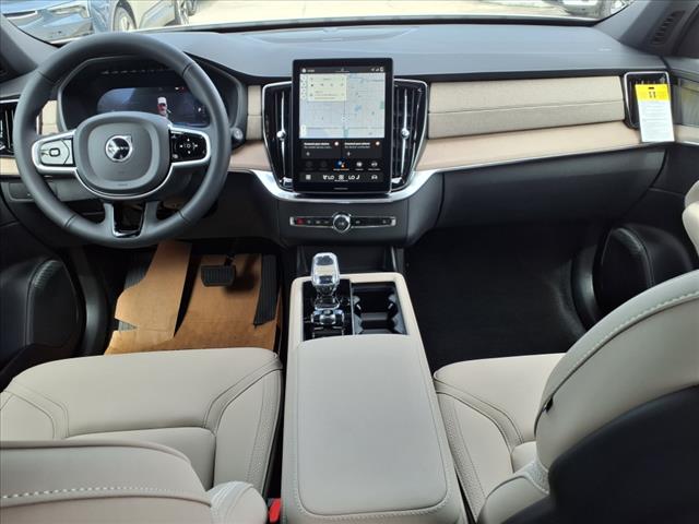 2026 Volvo XC90 B5 Plus Bright Theme 7P