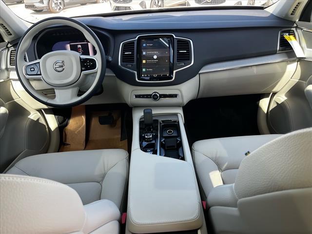 2025 Volvo XC90 B5 Core Bright Theme