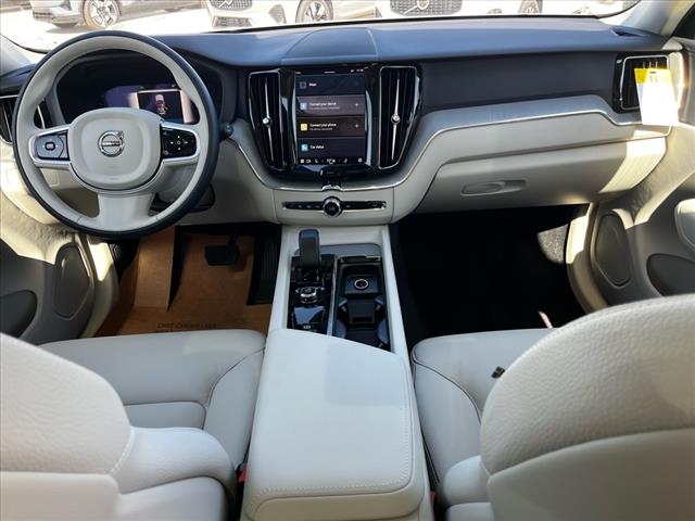2025 Volvo XC60 B5 Plus Dark Theme