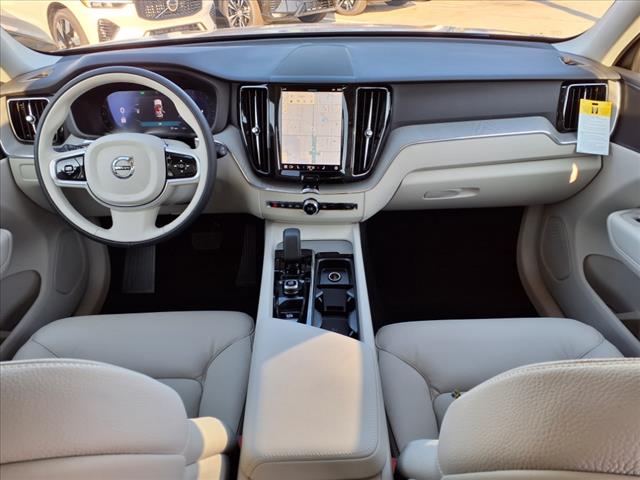 2025 Volvo XC60 B5 Plus Dark Theme