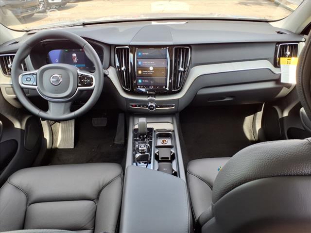 2025 Volvo XC60 B5 Plus Dark Theme