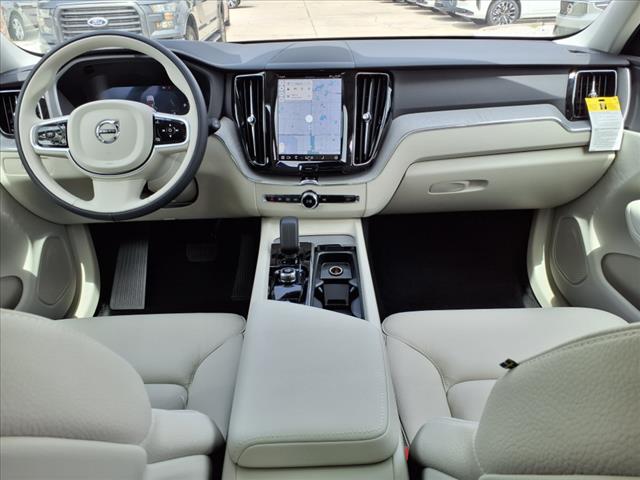 2025 Volvo XC60 B5 Plus Dark Theme