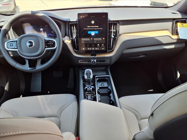 2026 Volvo XC60 B5 Plus Dark Theme