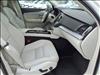 2022 Volvo XC90 T5 Momentum