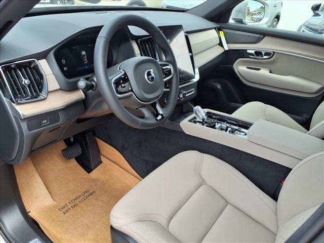 2025 Volvo XC90 B6 Plus Bright Theme 7P