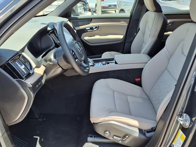 2025 Volvo XC90 T8 Plus Bright Theme 7P