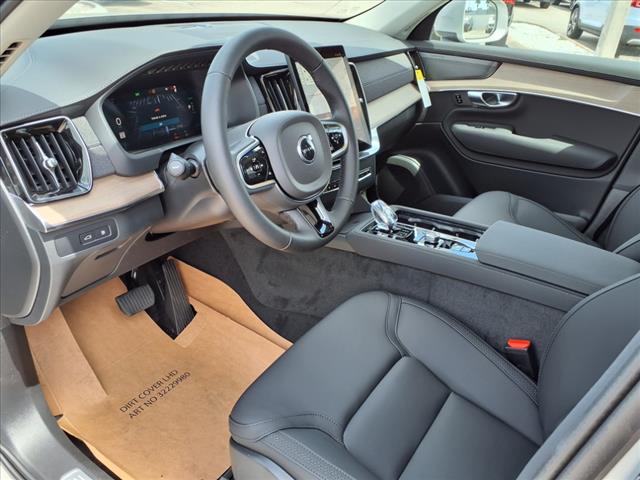 2025 Volvo XC90 T8 Plus Bright Theme 7P