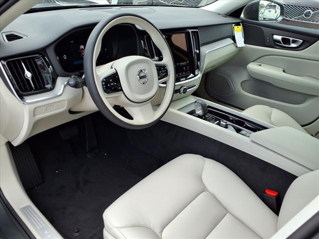 2026 Volvo V60 Cross Country B5 Plus