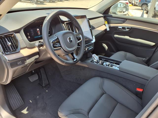 2025 Volvo XC90 B5 Plus Bright Theme 6P