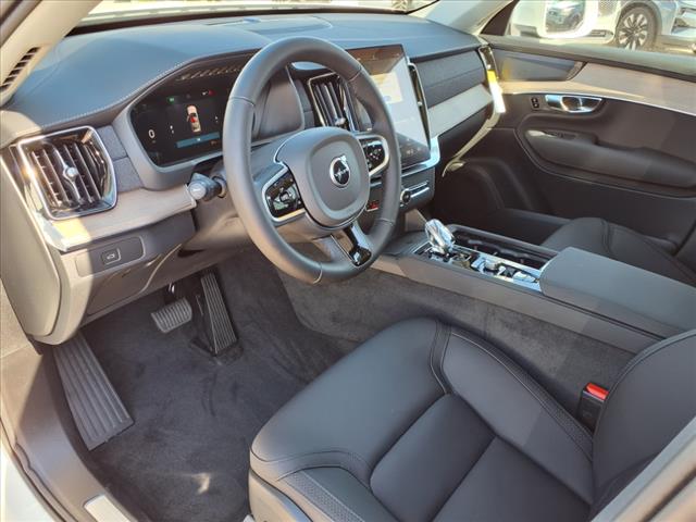 2025 Volvo XC90 B5 Plus Bright Theme 7P